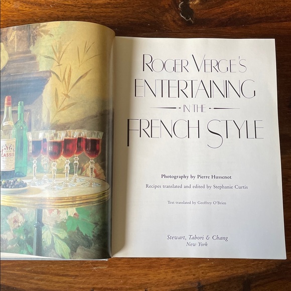 SIGNED Roger Verge’s Entertaining the French Style Vintage Hardcover Book - Picture 8 of 16